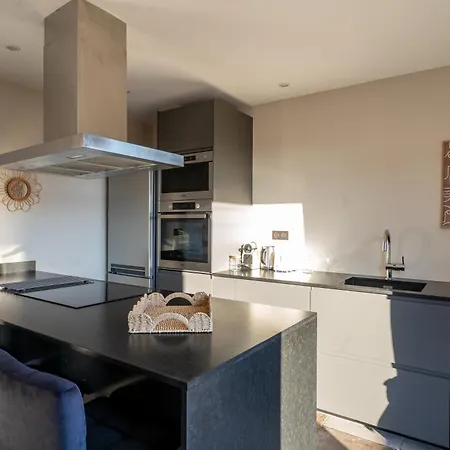Lavande Apartment *
