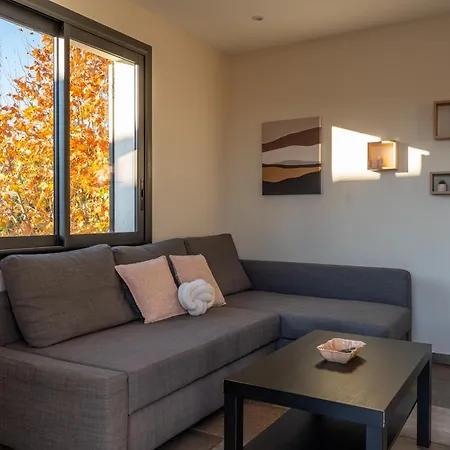 Lavande Apartment *