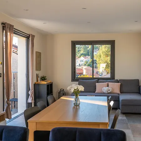 Lavande Apartment *